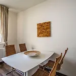 Apartment Unique Charles Bridge 2bdr Apartment. *