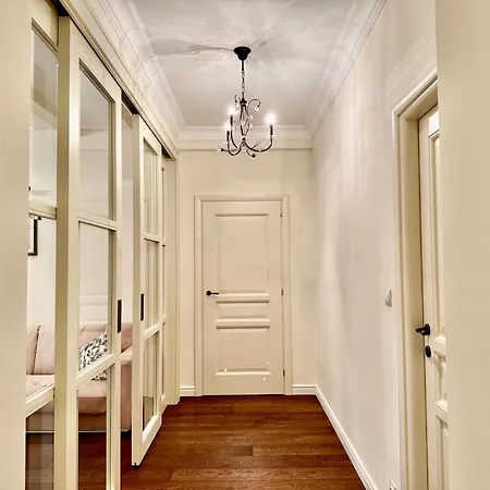 Unique Charles Bridge 2bdr Apartment. * Prag