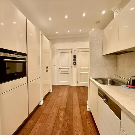 Unique Charles Bridge 2bdr Apartment. プラハ