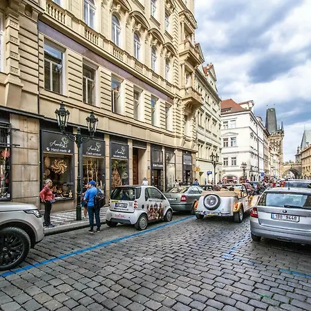 Unique Charles Bridge 2bdr Apartment. Prague