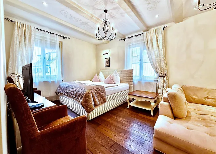 Unique Charles Bridge 2bdr Apartment. Apartment Prague